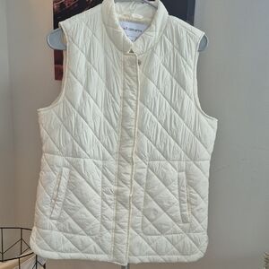 Liz Claiborne Ivory Quilted Vest